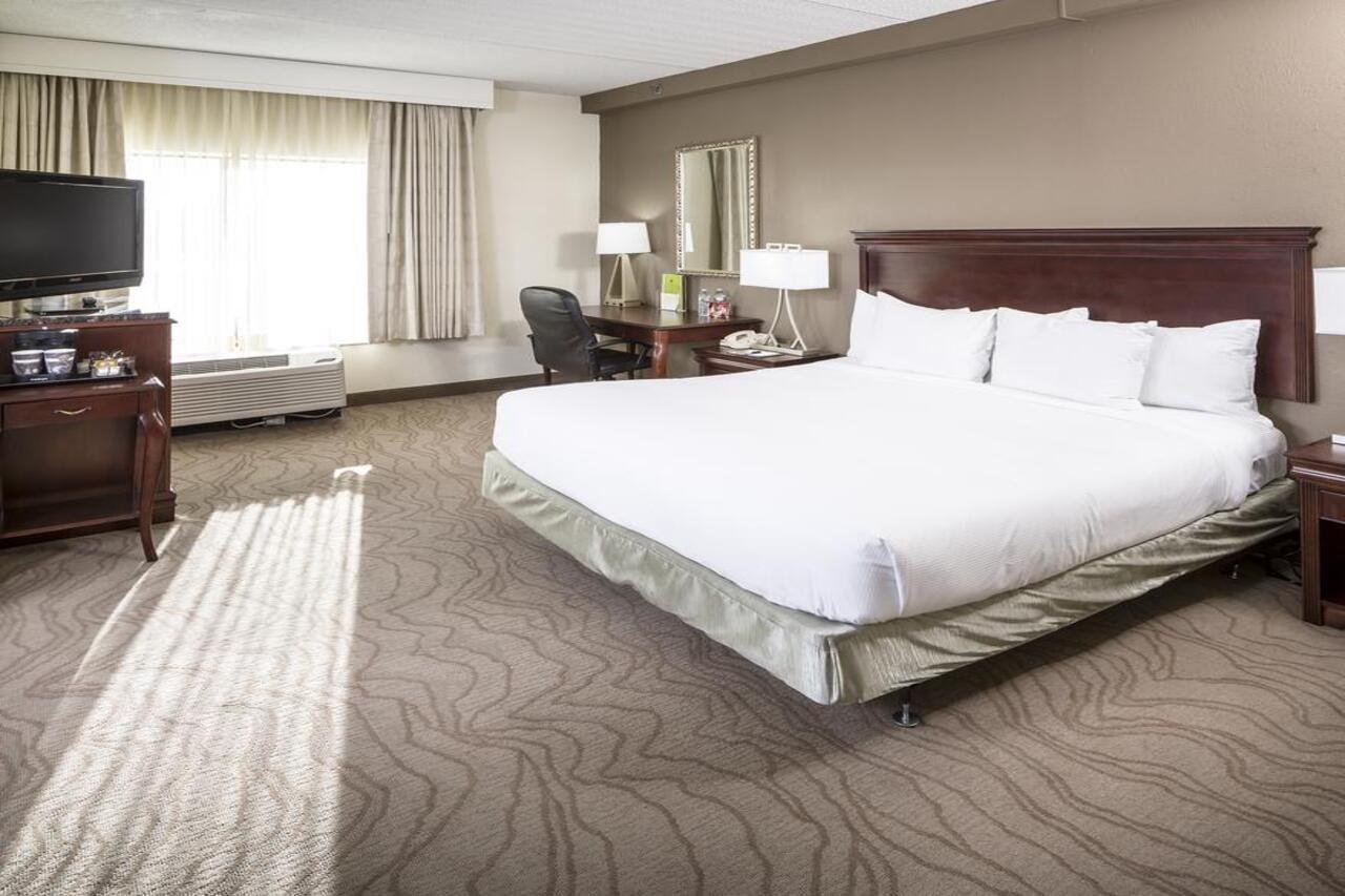 ดับเบิ้ลทรีบายฮิลตันโฮเต็ล บอสตัน มิลฟอร์ด Hotel ภายนอก รูปภาพ