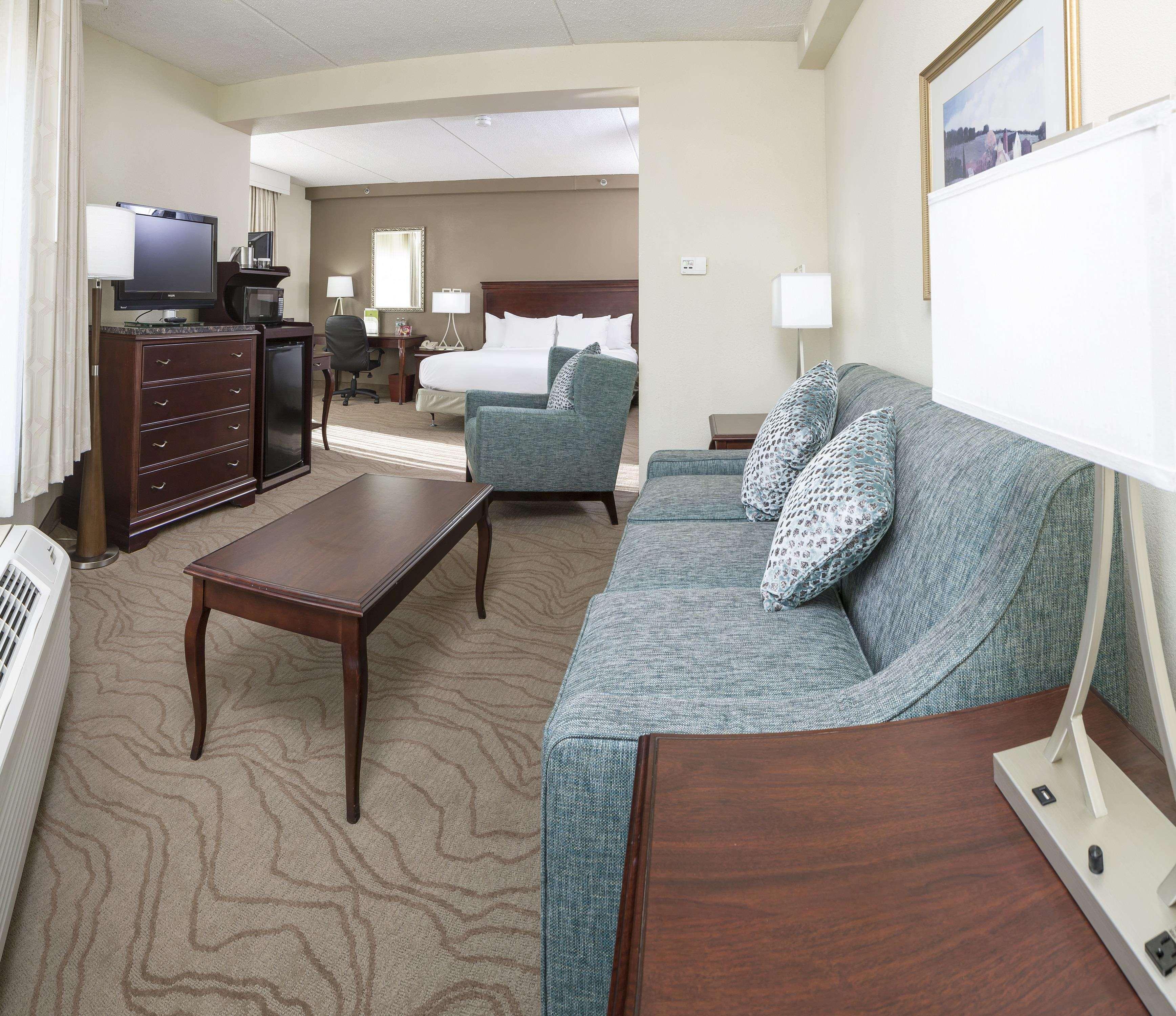 ดับเบิ้ลทรีบายฮิลตันโฮเต็ล บอสตัน มิลฟอร์ด Hotel ภายนอก รูปภาพ