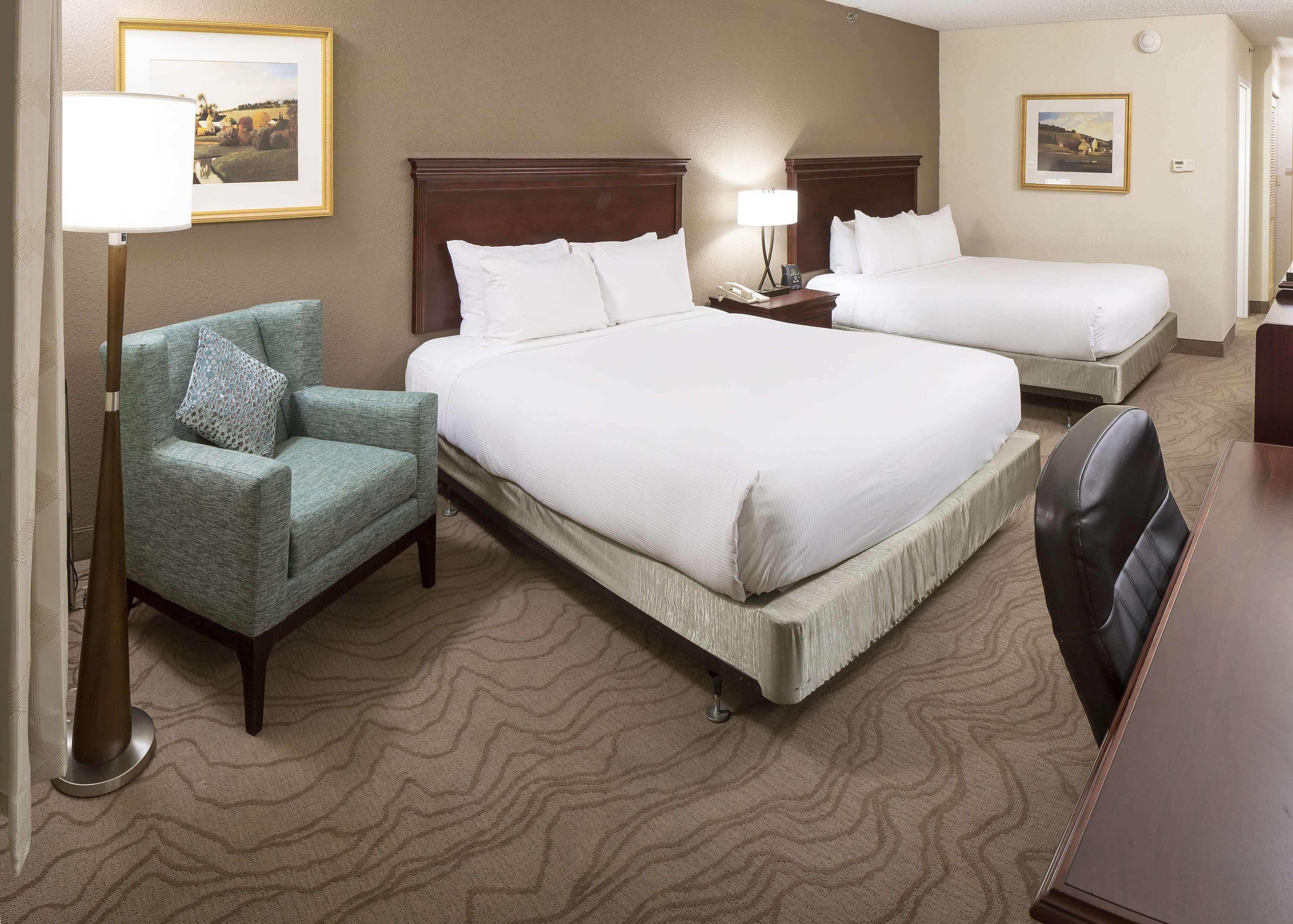 ดับเบิ้ลทรีบายฮิลตันโฮเต็ล บอสตัน มิลฟอร์ด Hotel ภายนอก รูปภาพ