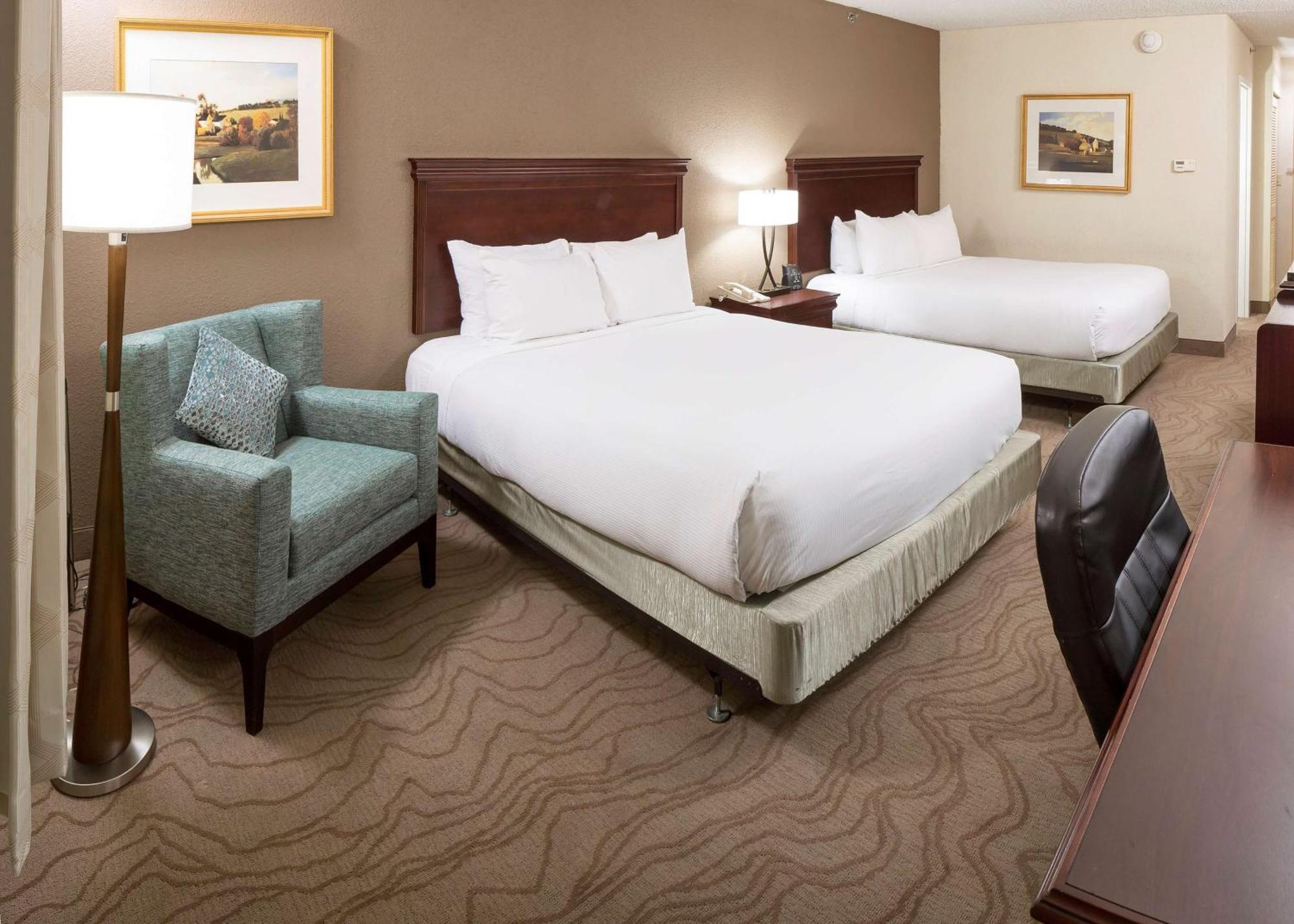 ดับเบิ้ลทรีบายฮิลตันโฮเต็ล บอสตัน มิลฟอร์ด Hotel ภายนอก รูปภาพ