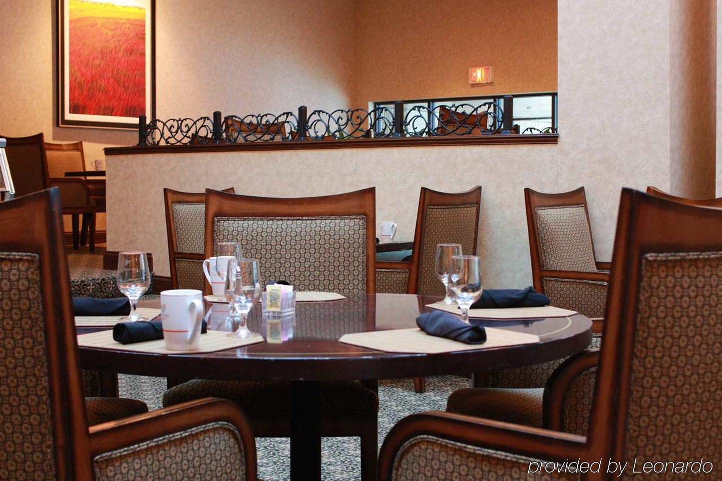 ดับเบิ้ลทรีบายฮิลตันโฮเต็ล บอสตัน มิลฟอร์ด Hotel ร้านอาหาร รูปภาพ