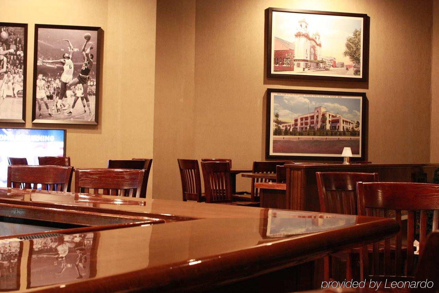 ดับเบิ้ลทรีบายฮิลตันโฮเต็ล บอสตัน มิลฟอร์ด Hotel ร้านอาหาร รูปภาพ